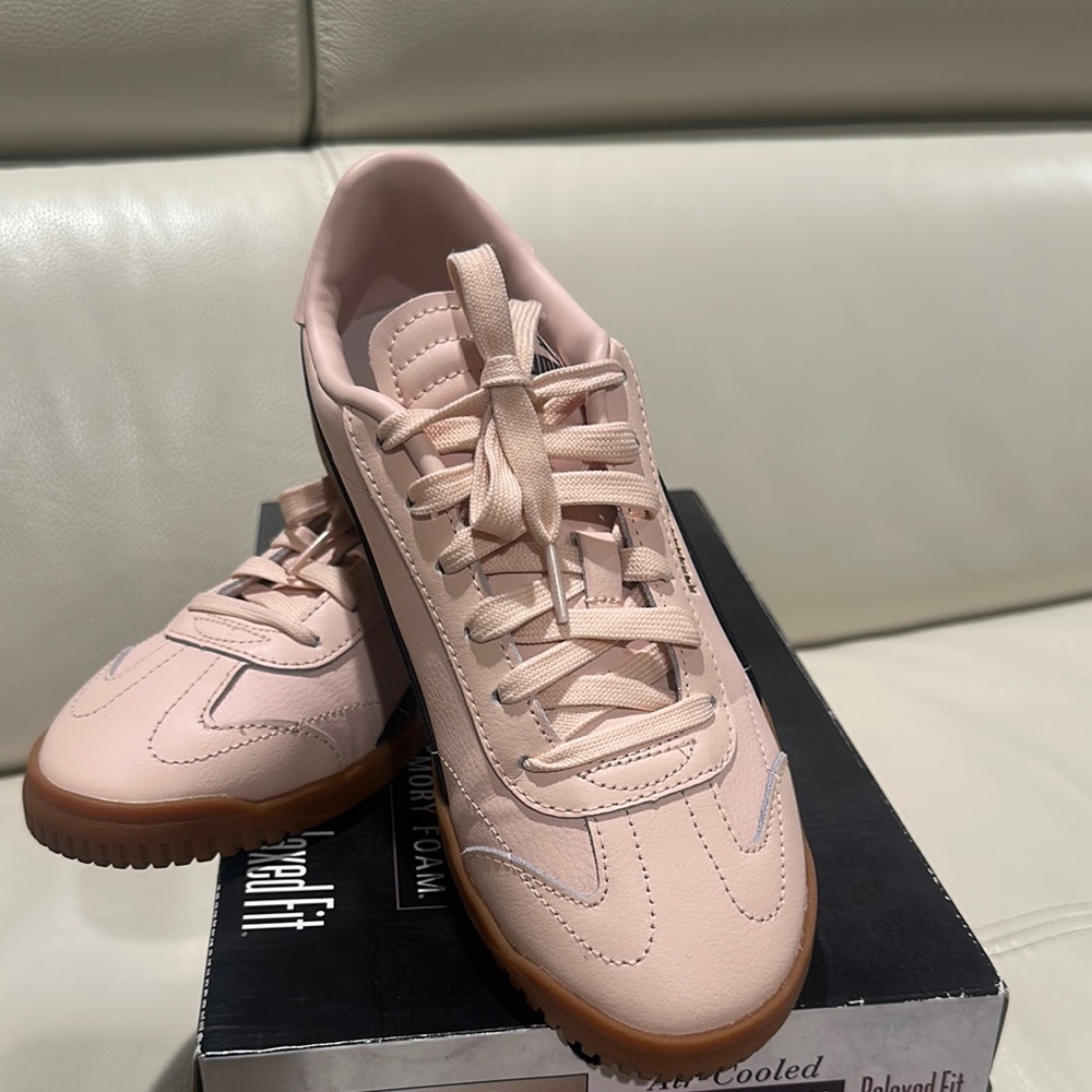 Puma Pink and black Retro Sneakers